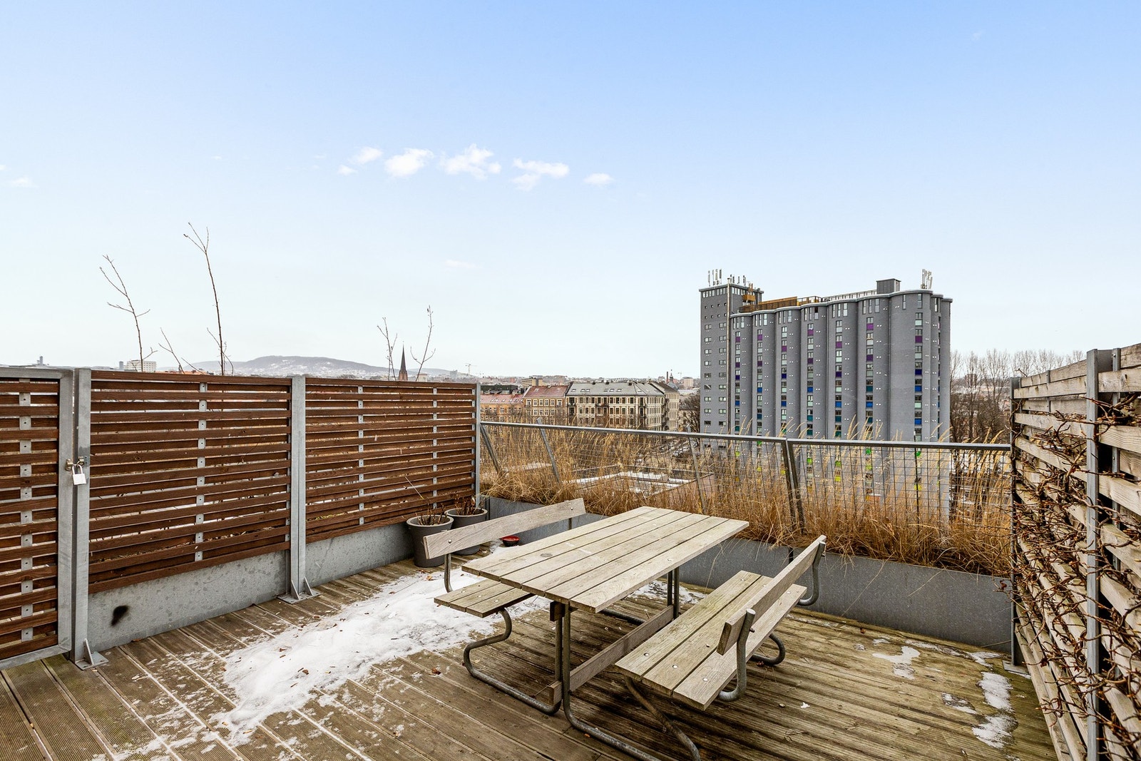 Her er det en rekke ulike sittegrupper til felles bruk. Galleribilde