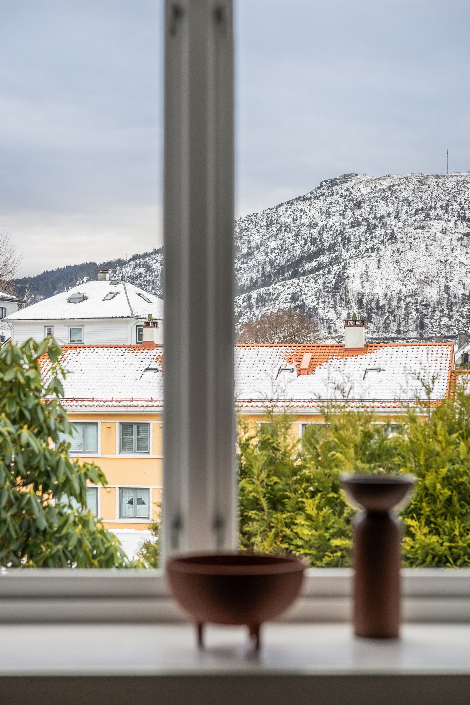 Utsikt mot Løvstakken er en fin ting å våkne og legge seg til. Galleribilde