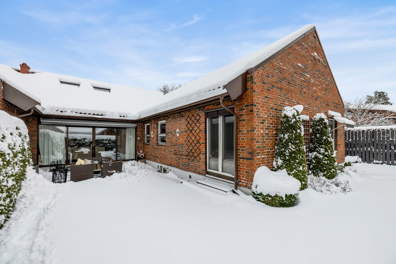 I tillegg til det som finnes av eksisterende bodrom, har underetasjen en "ikke utgravd krypkjeller" med stort, uutnyttet potensiale. Galleribilde