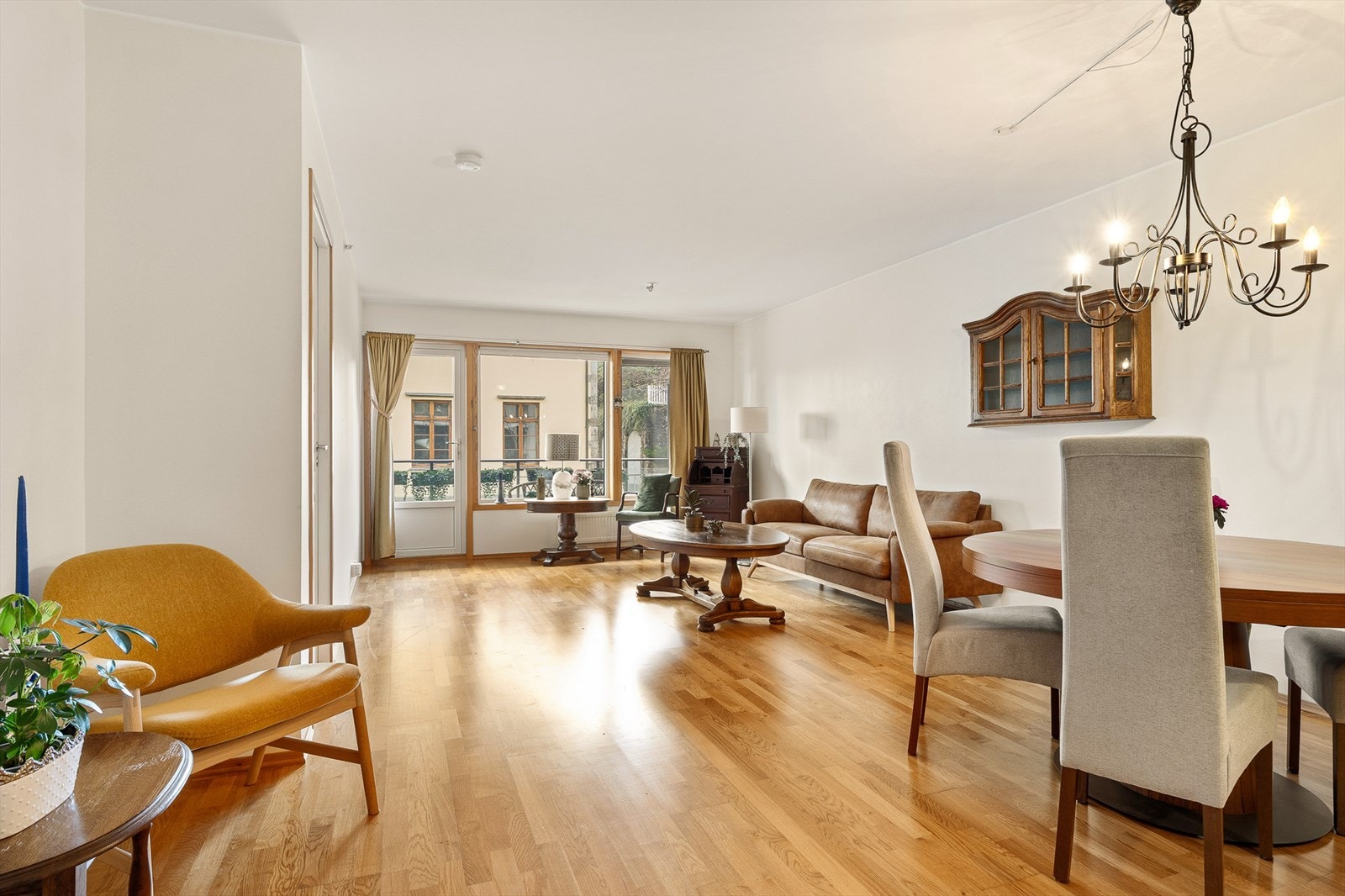 Velkommen til Kalfarveien 58 - presentert av DNB Eiendom v/ Maren S. Garvik. Galleribilde