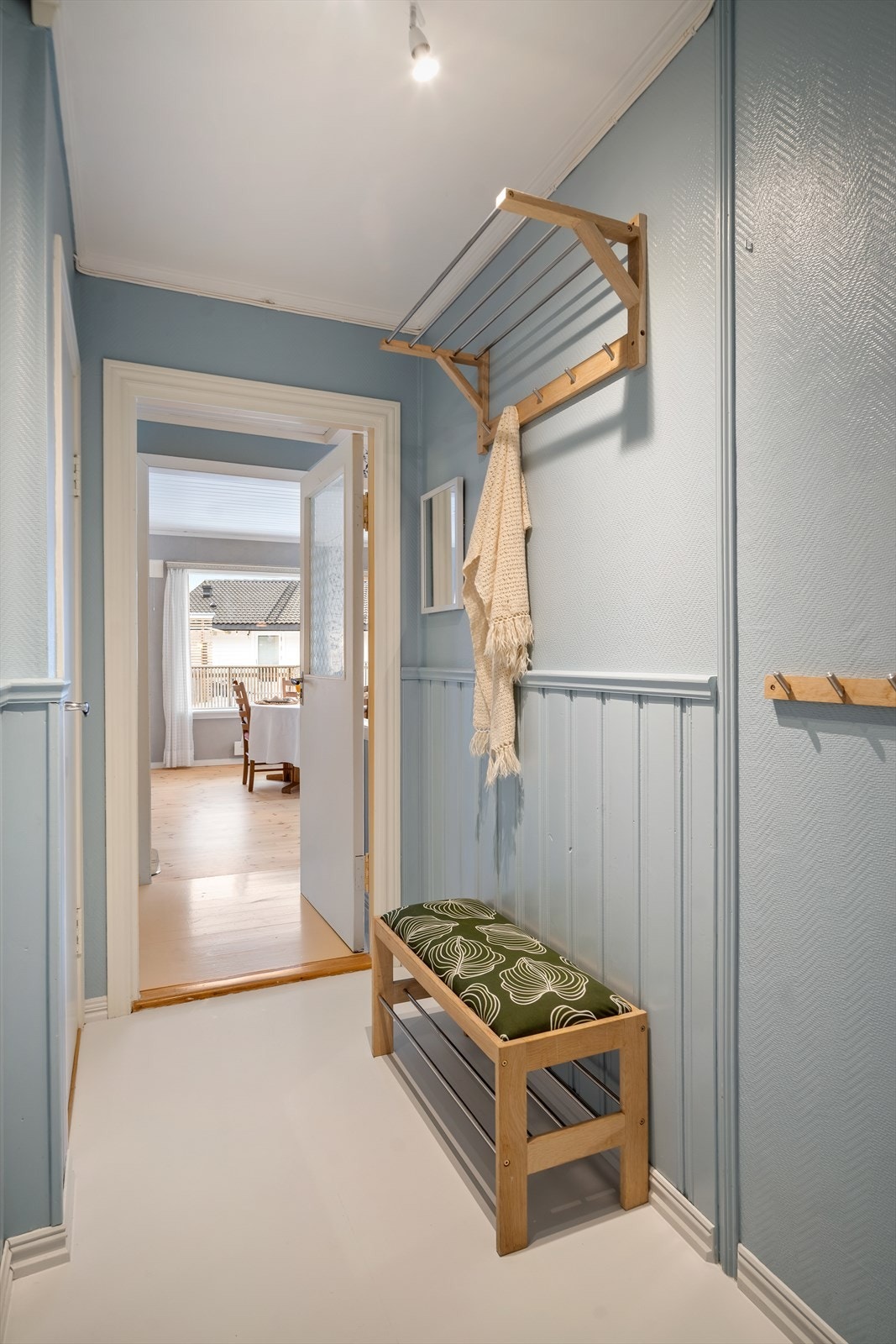 Hyggelig entré i hoveddel Galleribilde