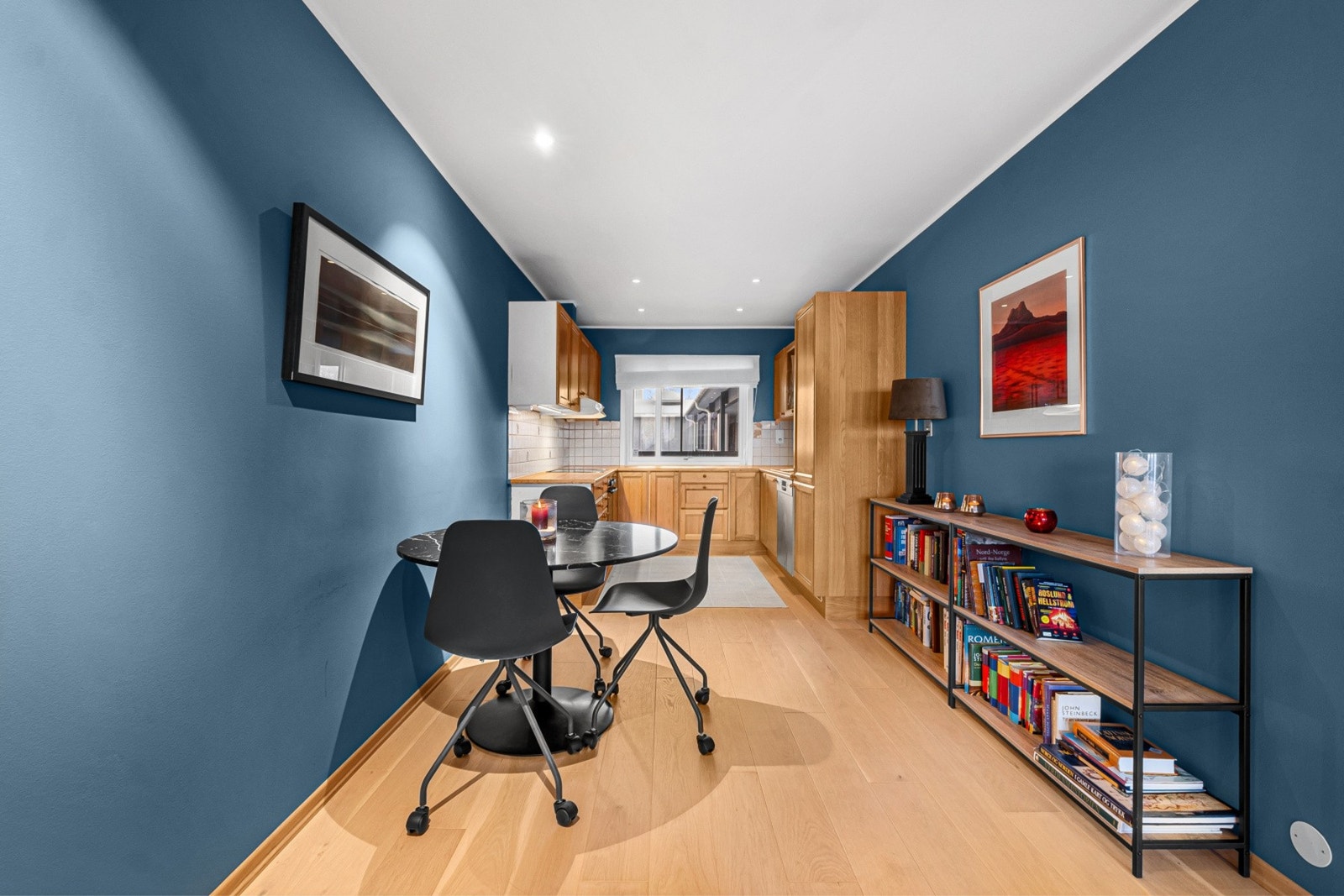 Spisestue. Galleribilde