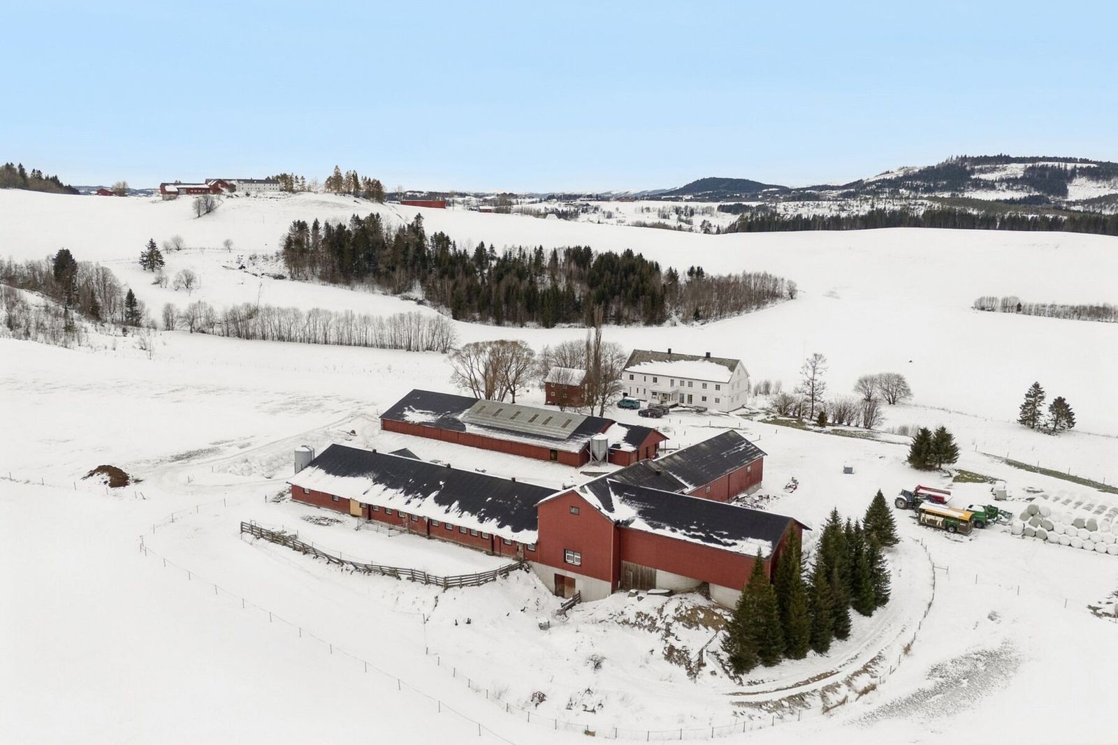 Gårdstun Galleribilde