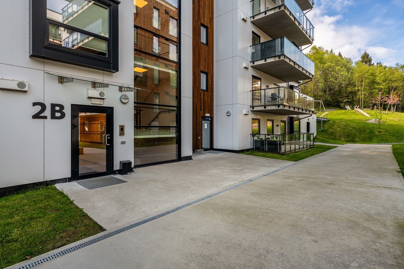 - Leiligheten disponerer en bod i underetasjen på 4,7m² - gull for ekstra oppbevaring av sesongutstyr, dekk o.l. - Galleribilde