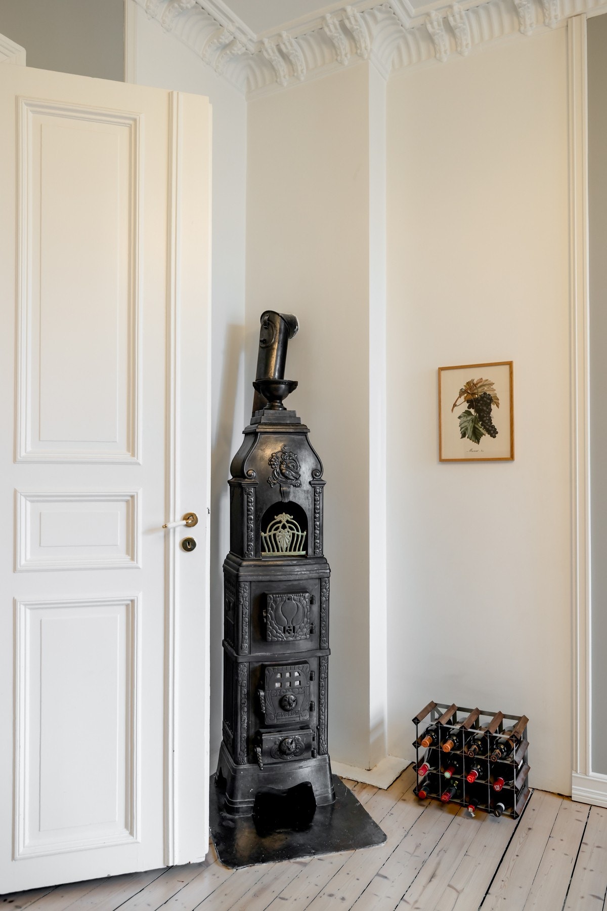 Vedovn på kjøkkenet. Galleribilde