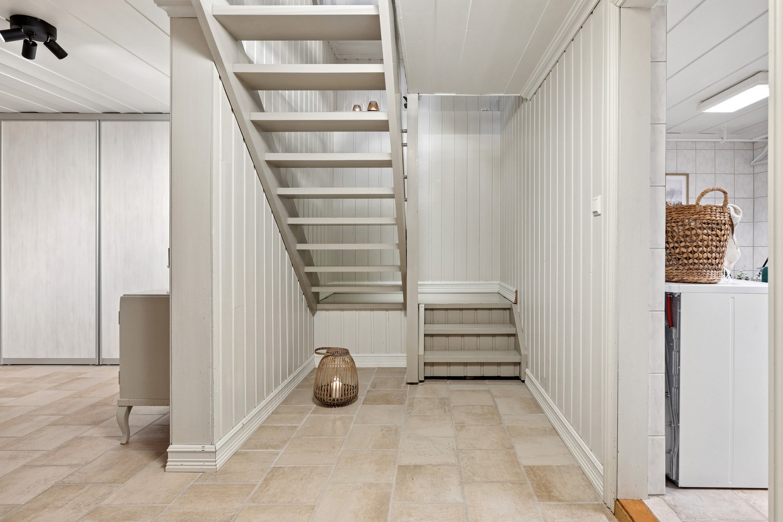 Ned til kjeller. Galleribilde