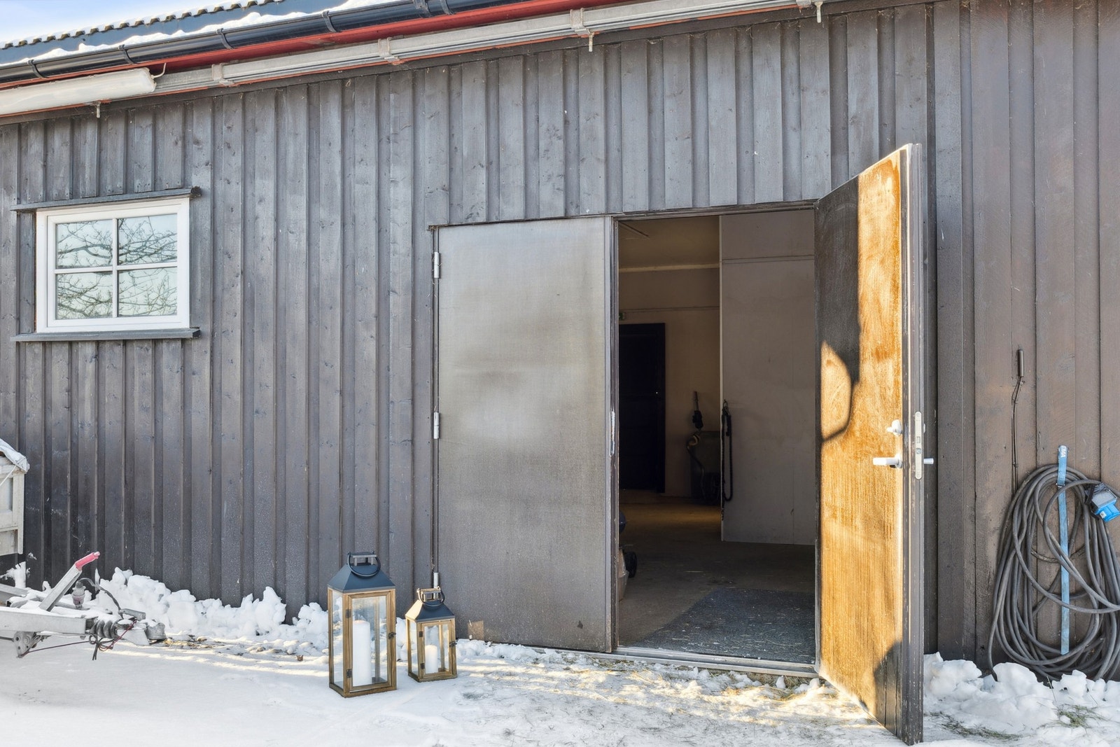 Fin landbrukseiendom med stall plass til 3 hester. Galleribilde