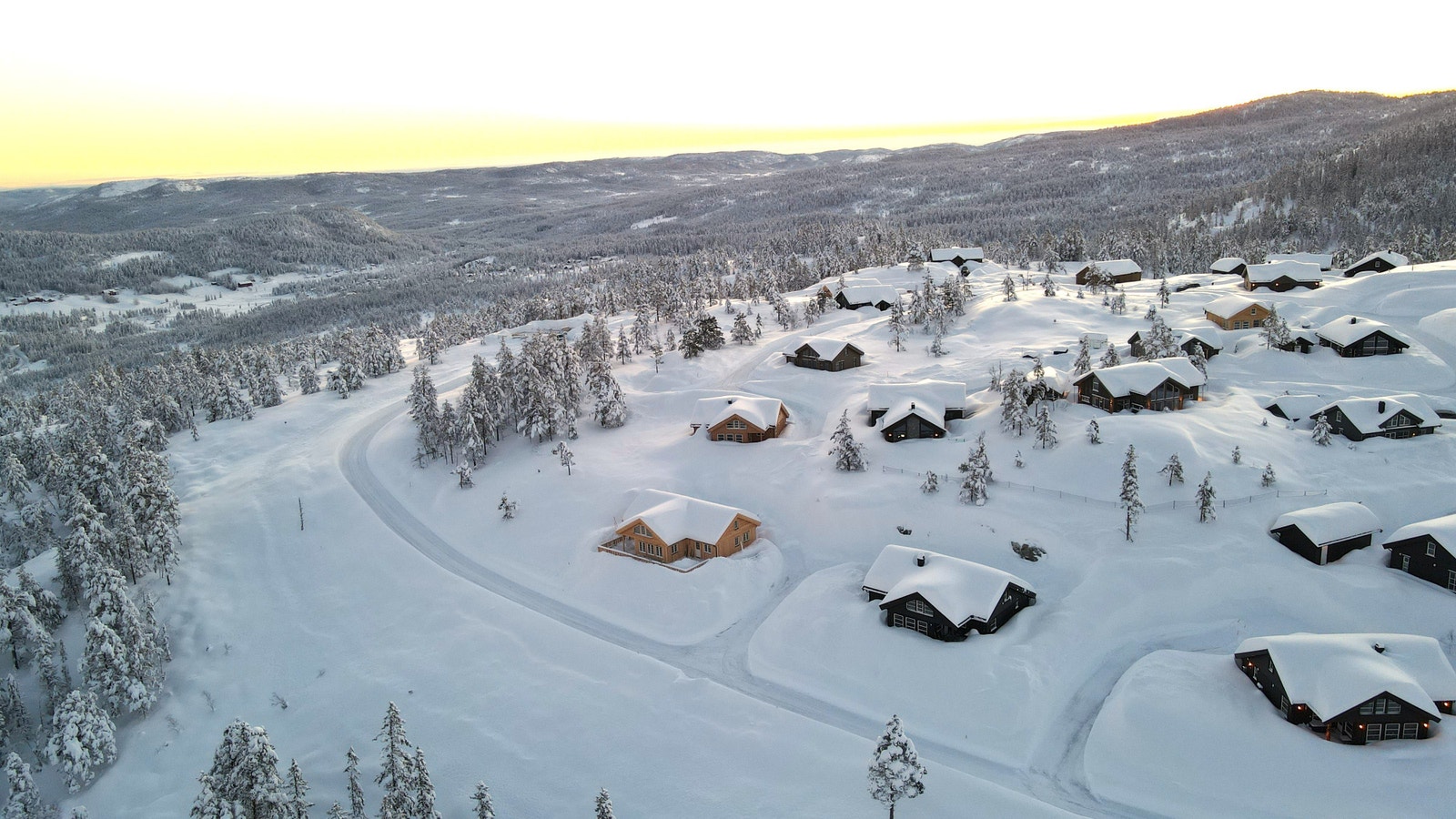 Rytterspranget Terrasse har et stort utvalg av ledige tomter. Her får du fin natur, gode solforhold og flott utsikt. Galleribilde
