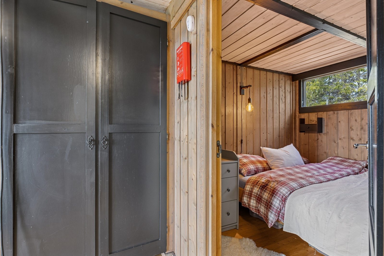 Soverommene har plass til seng, nattbord og annet ønskelig møblement. Galleribilde