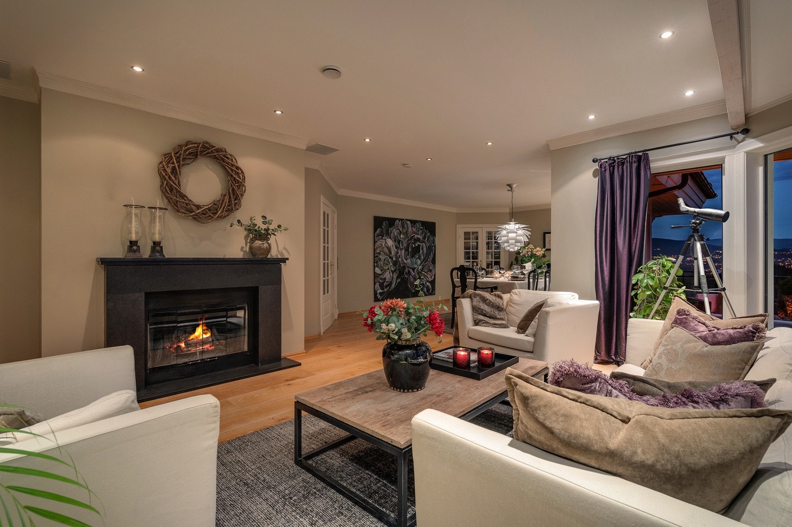 - En koselig peis som gir lun stemning og god varme i boligen - Galleribilde