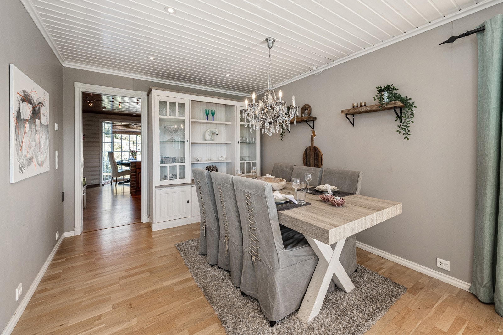 Fra spisesonen har du lett adkomst til kjøkkenet Galleribilde