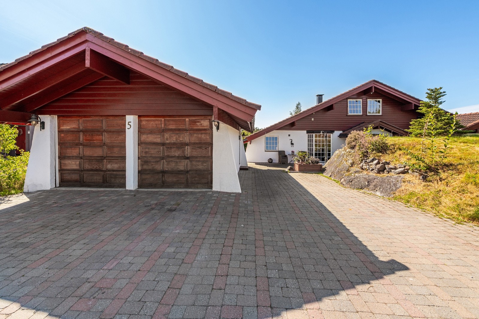 Stor dobbeltgarasje på 43 m² Galleribilde