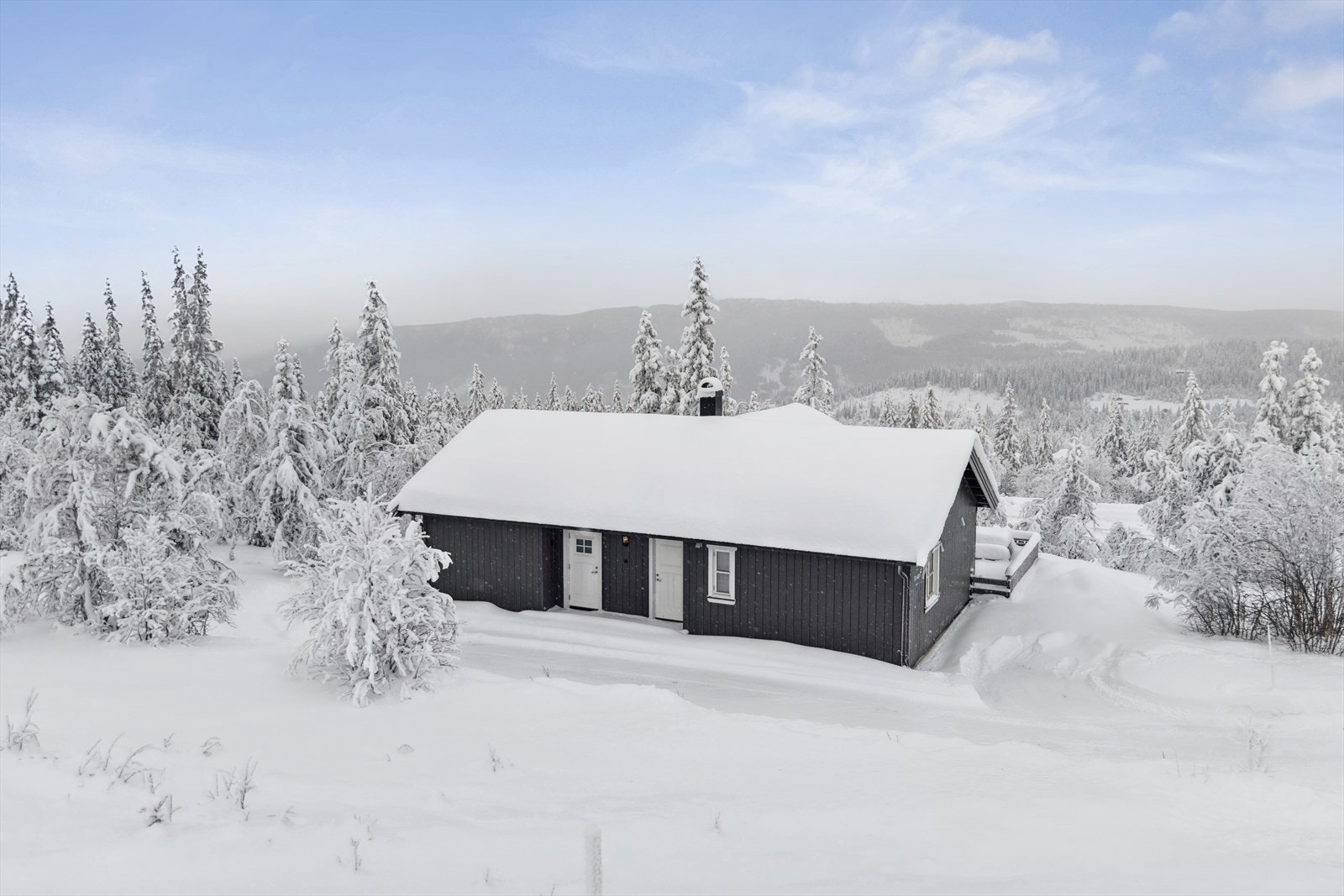 God parkeringsplass og usjenert beliggenhet Galleribilde