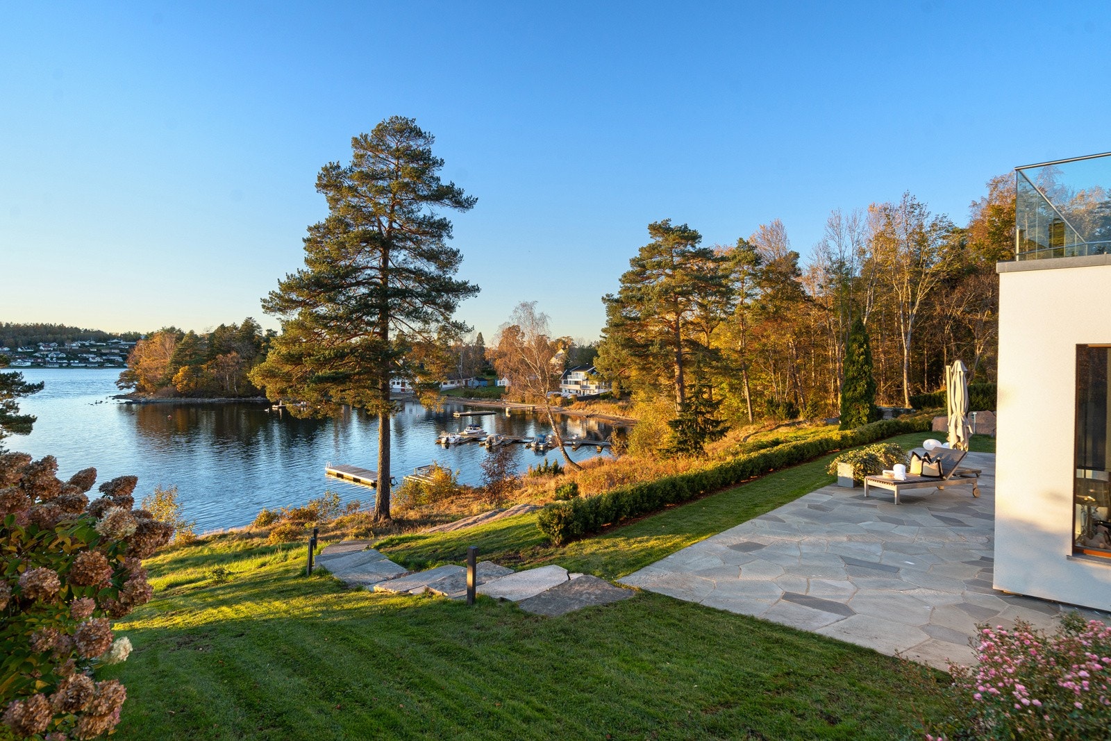 Nydelig sjøutsikt Galleribilde