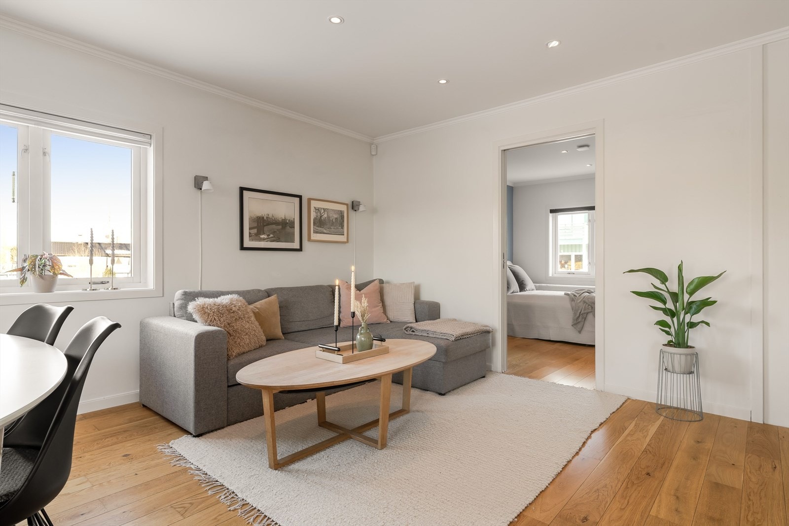 Borettslaget har40 frittstående garasjer i rekke som det er mulig å søke om å få tildelt. Galleribilde