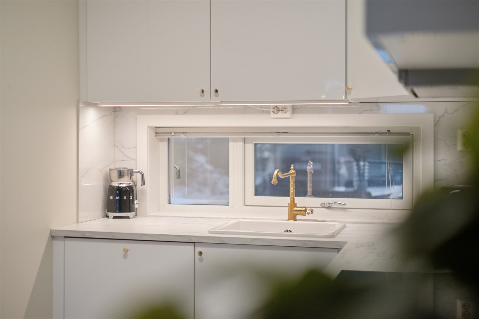 Med handelen følger induksjonstopp, stekeovn, oppvaskmaskin og kjøl-/fryseskap. Galleribilde