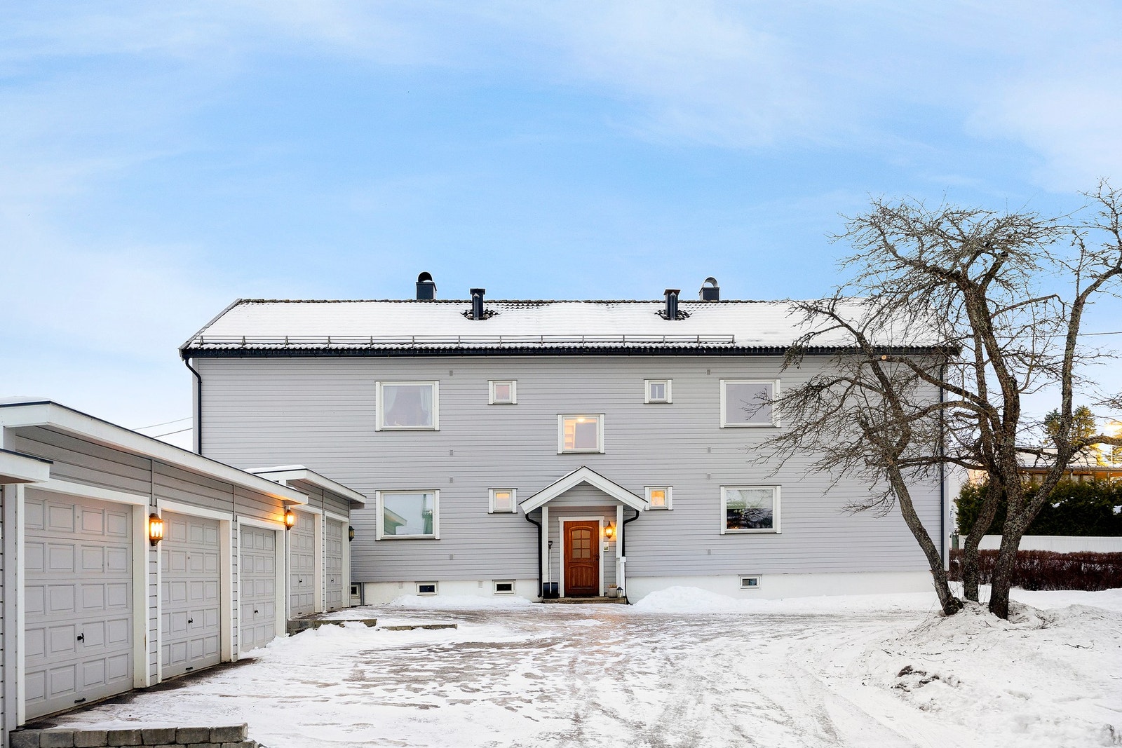 Firemannsbolig med god beliggenhet på familievennlige Høybråten Galleribilde