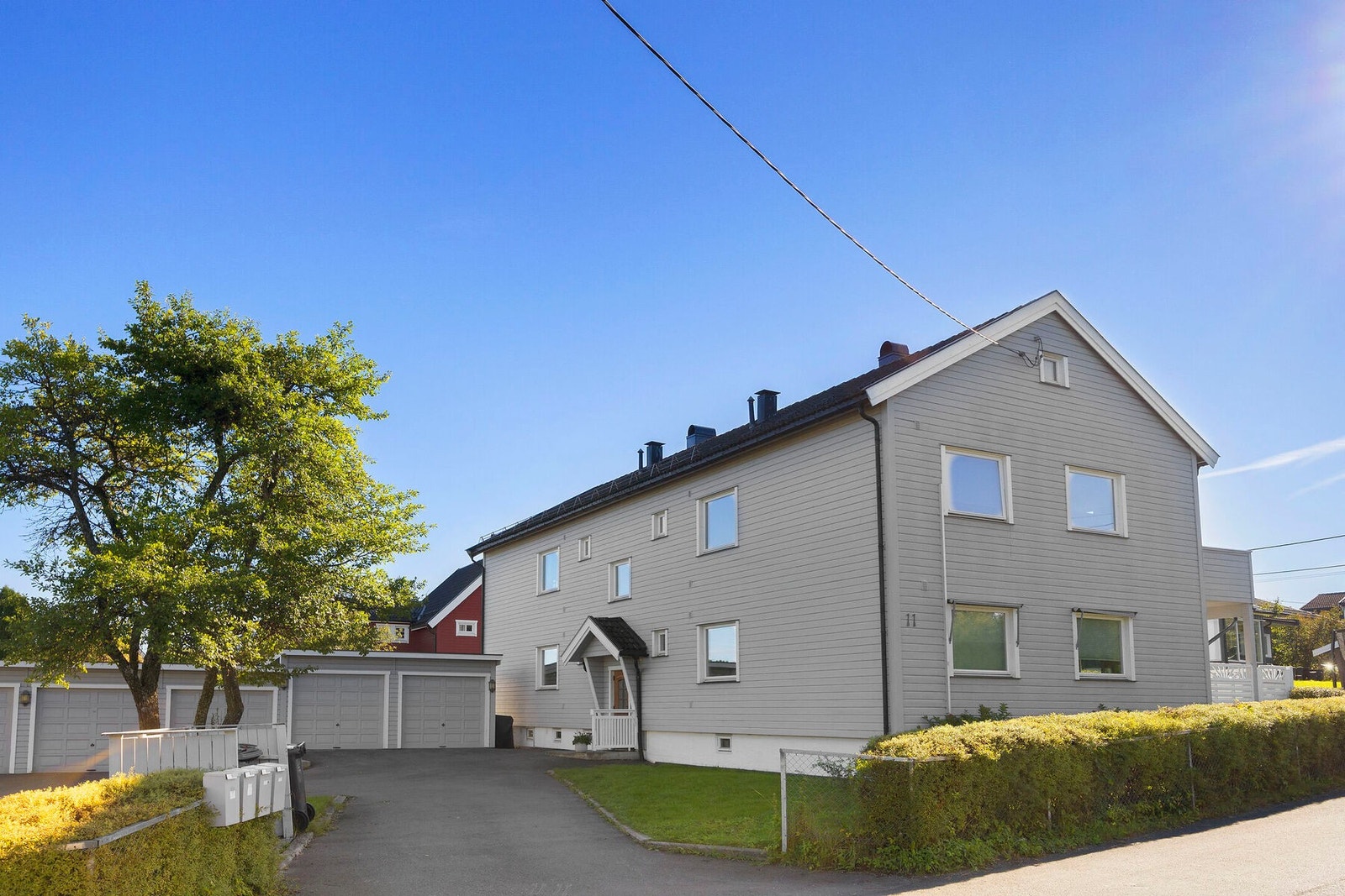 Garasje på 16 m² med mulighet for elbil-lader medfølger Galleribilde