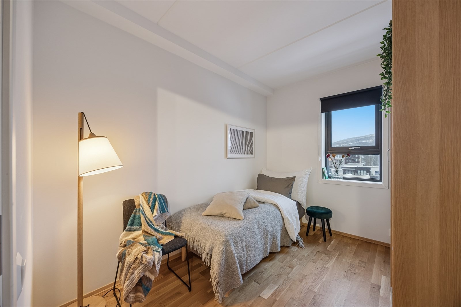 Soverom nr. 2 passer fint som barnerom, gjesterom eller kontor. Galleribilde