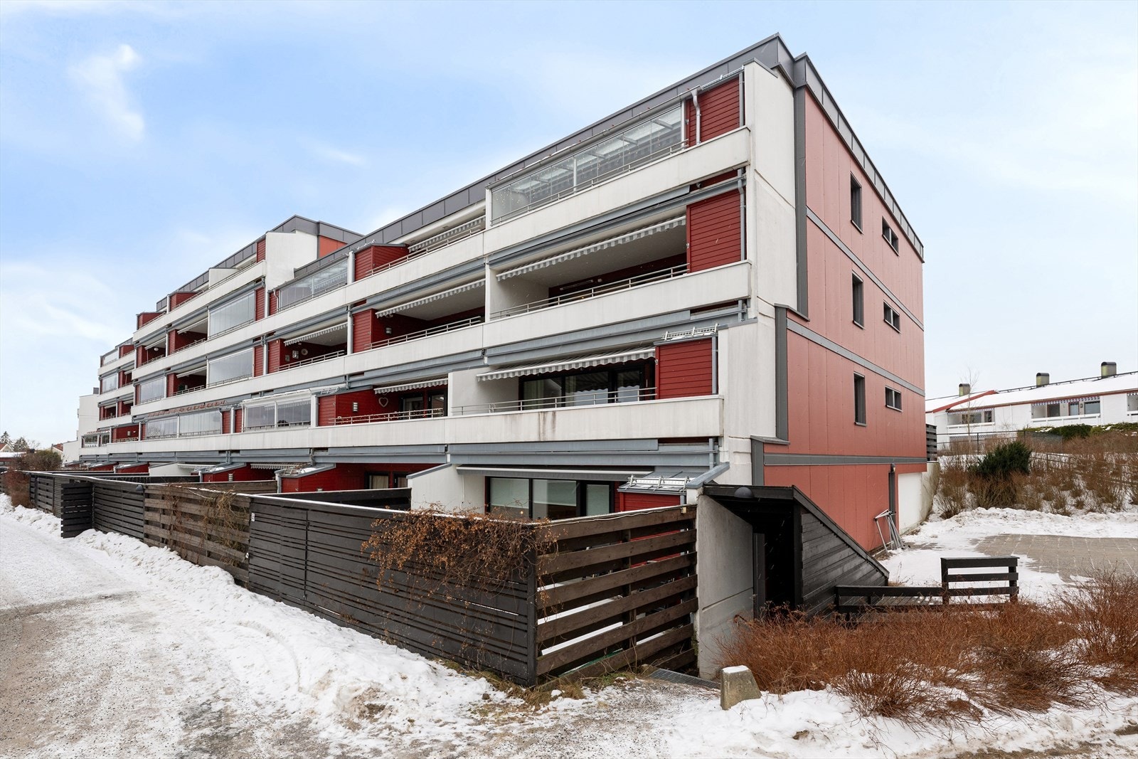 Bunnefjorden byr på flere populære badeplasser, inkludert lokale Nordstrand Bad og Sydstranda på Ulvøya. Galleribilde