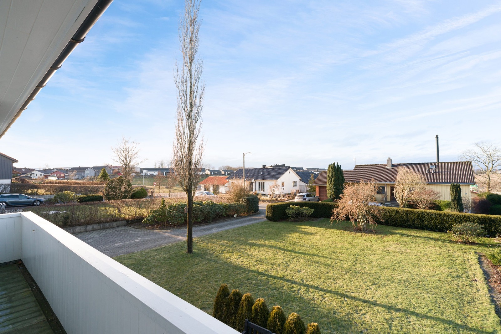 Hagen ligger vestvendt og har svært gode solforhold Galleribilde