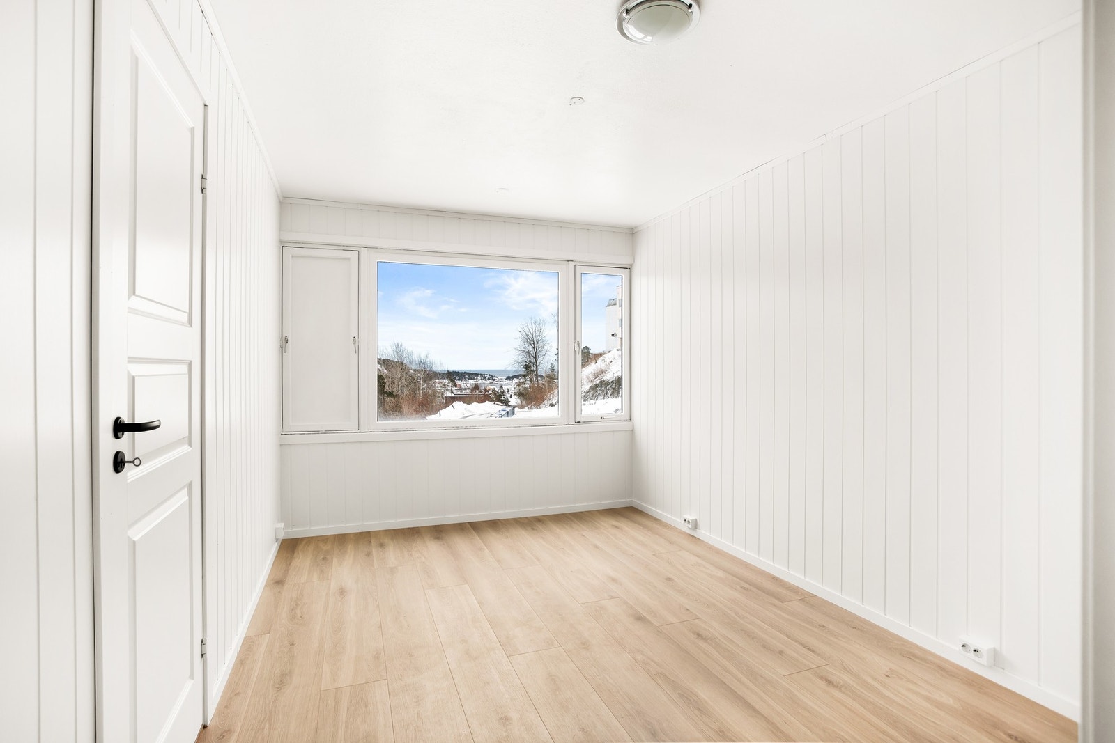 Soverom 2 - God plass til dobbeltseng. Galleribilde