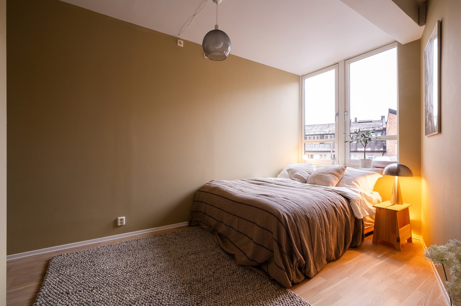 Dette rommet har tidligere også vært innredet som tv-stue Galleribilde