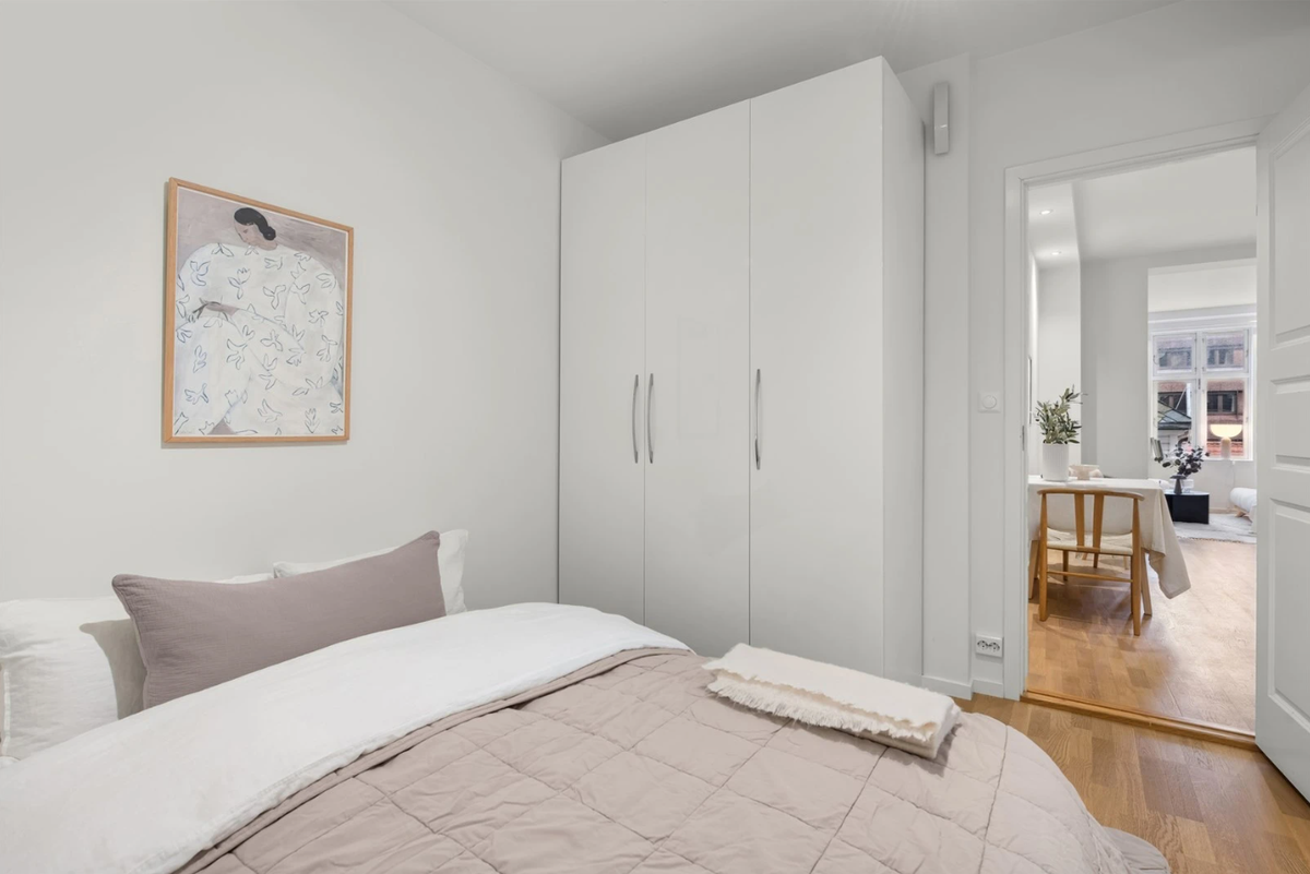 Soverom fra bad. Galleribilde