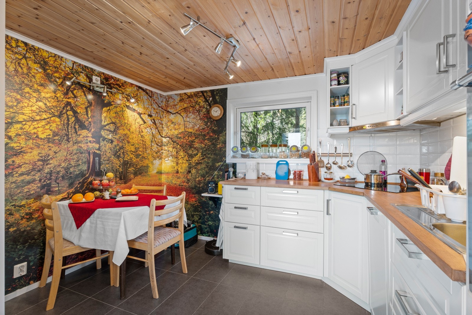 Første etasje Galleribilde