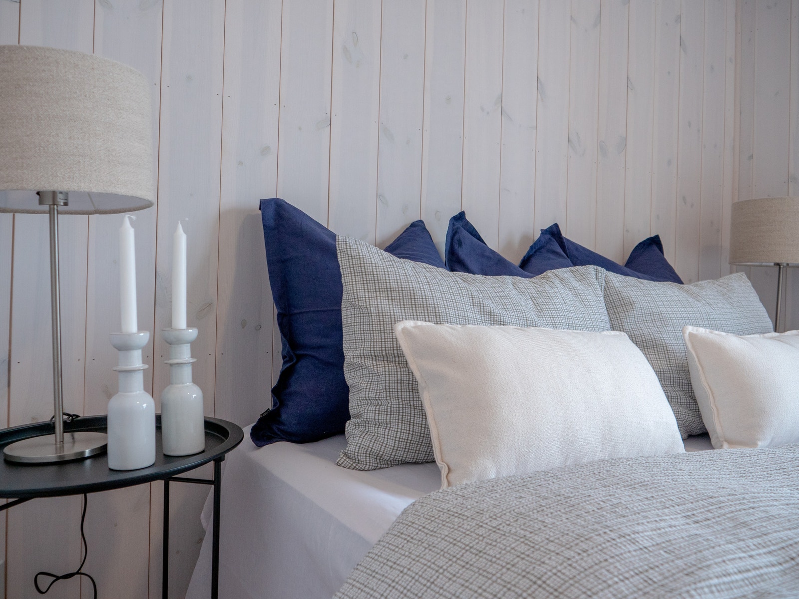 Et av to soverom i første etasje Galleribilde