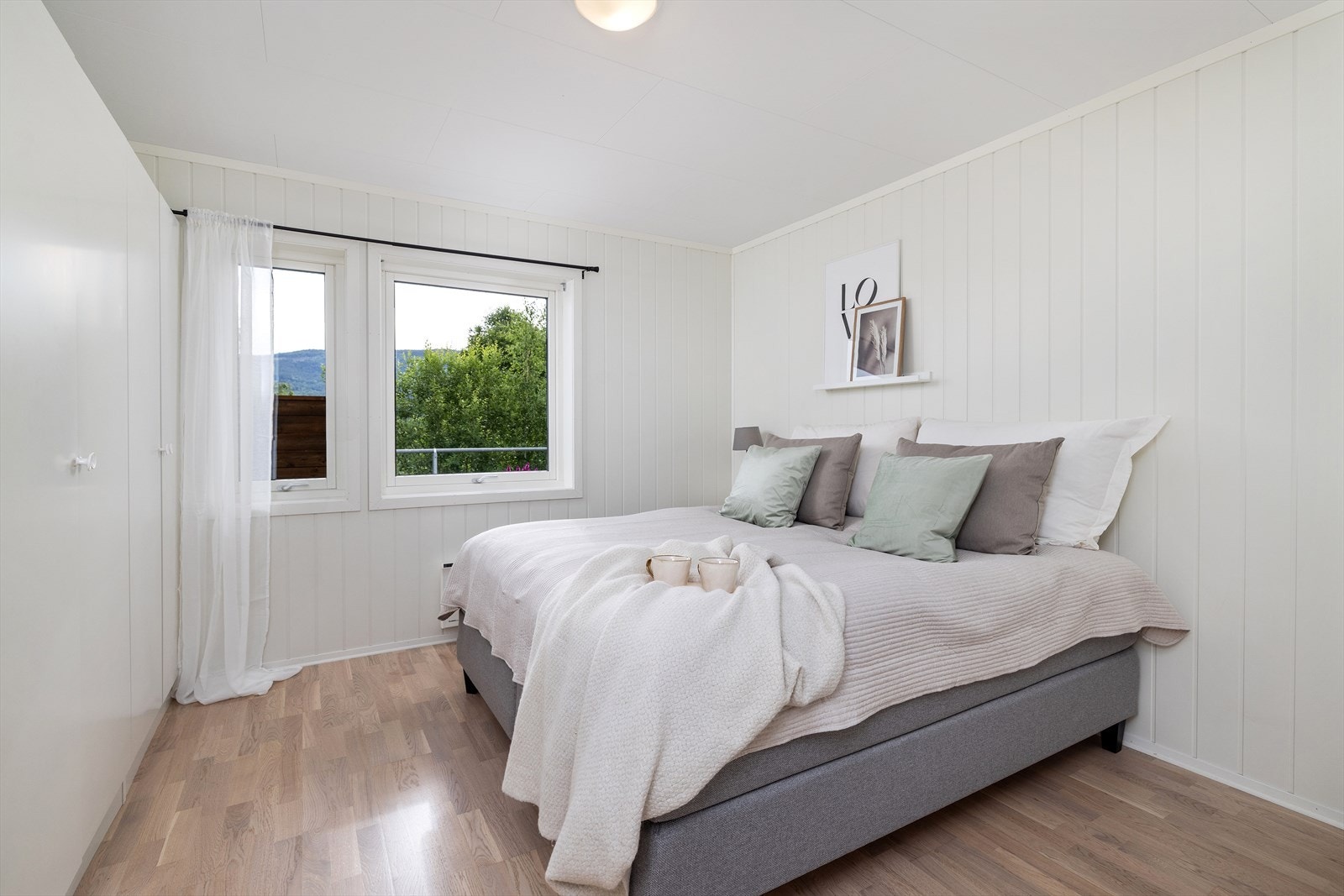 Her er det innredet med garderobeskap. Galleribilde