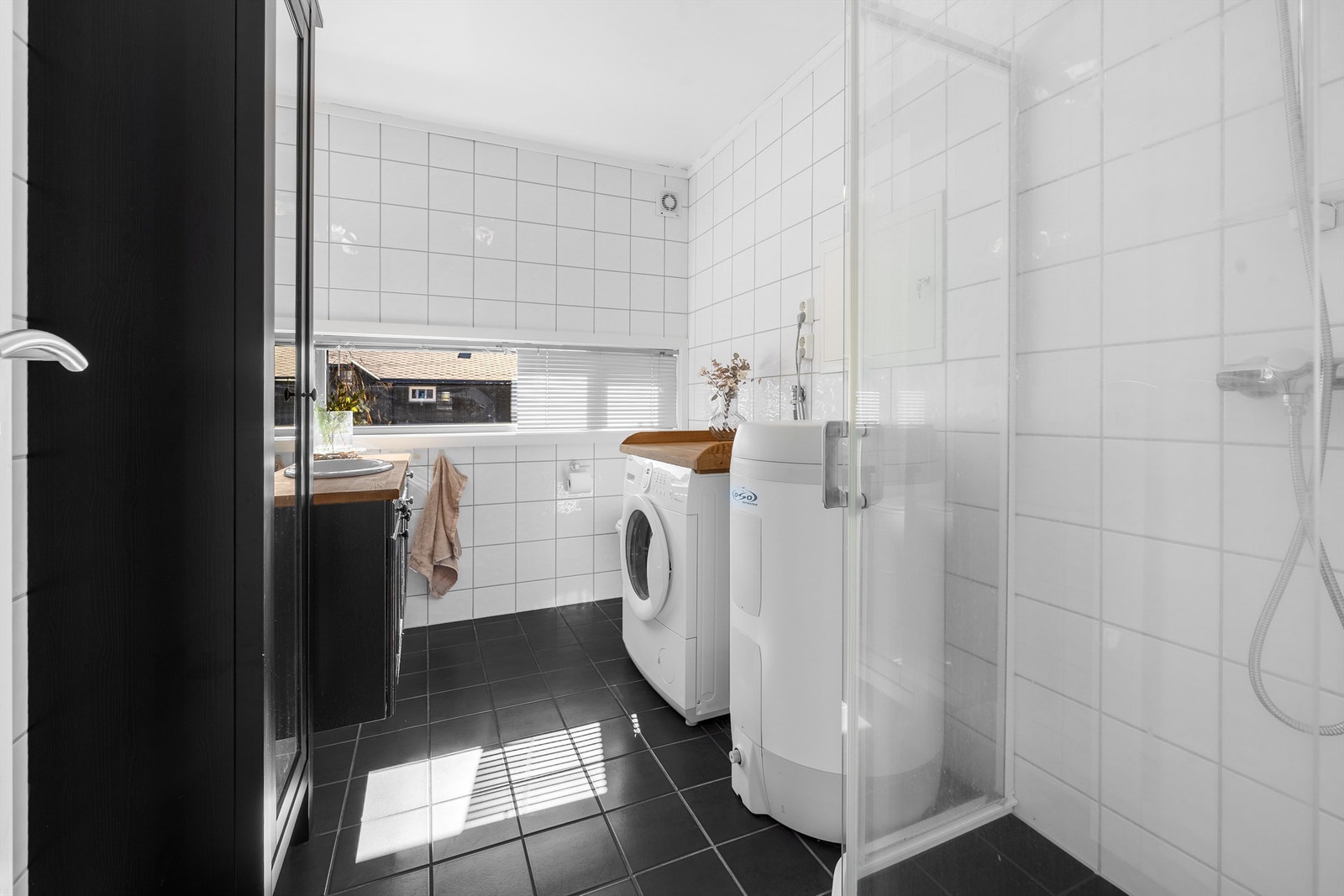 Lyst og hyggelig bad Galleribilde