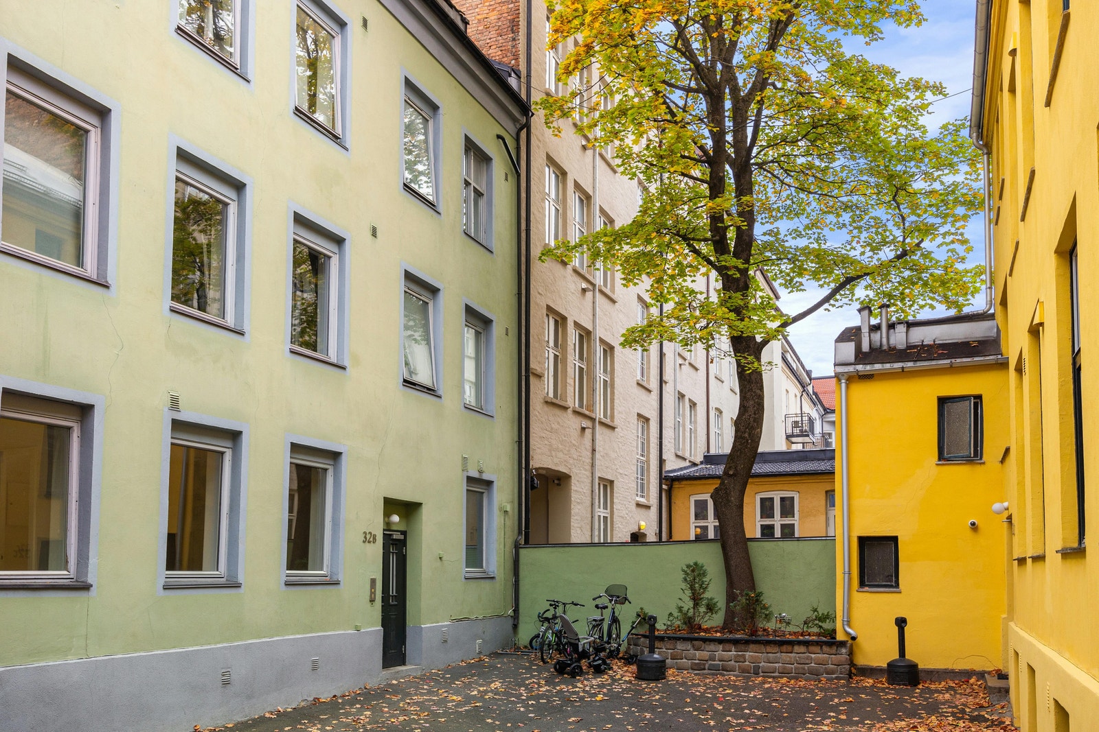 Fasade mot bakgård Galleribilde