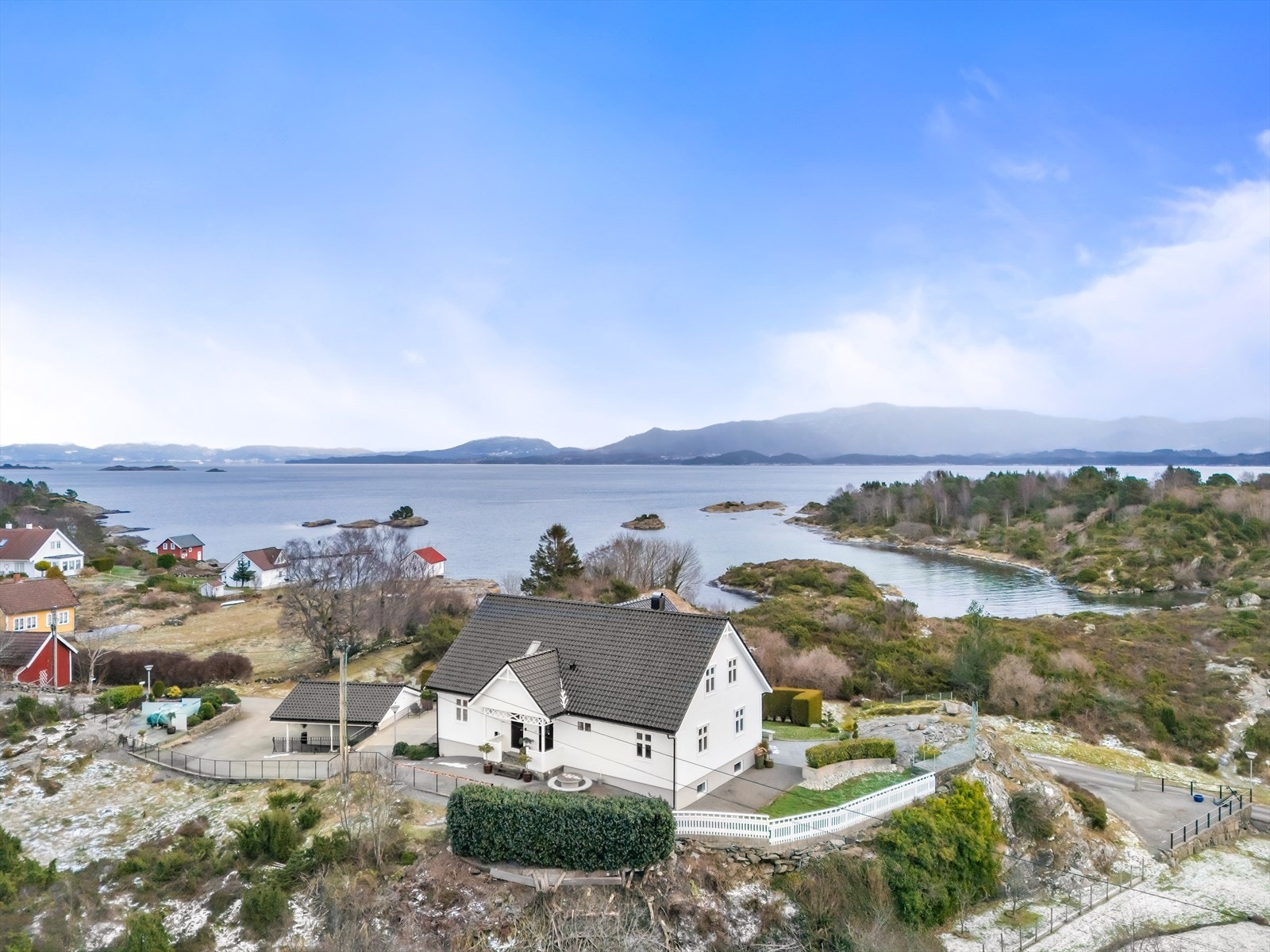 Flott sjøutsikt fra eiendommen Galleribilde
