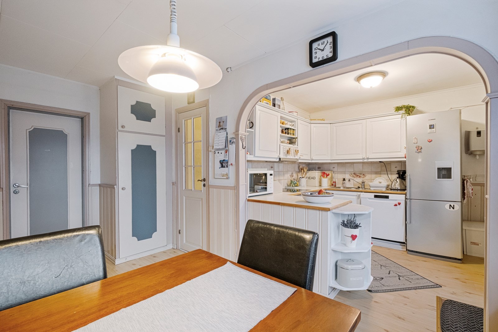 Spisestue/kjøkken Galleribilde