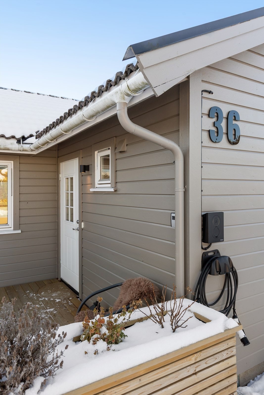 Det er installert elbillader fra 2025. Galleribilde