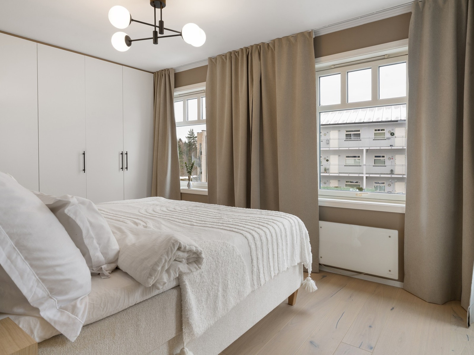 Soverom 1 av 3. Galleribilde