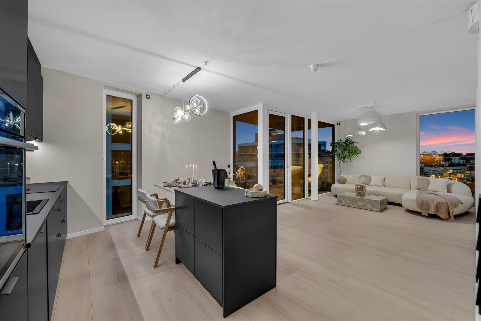 Velkommen til Landstads gate 54, presentert av Kenneth Andreassen i Nordvik! Galleribilde