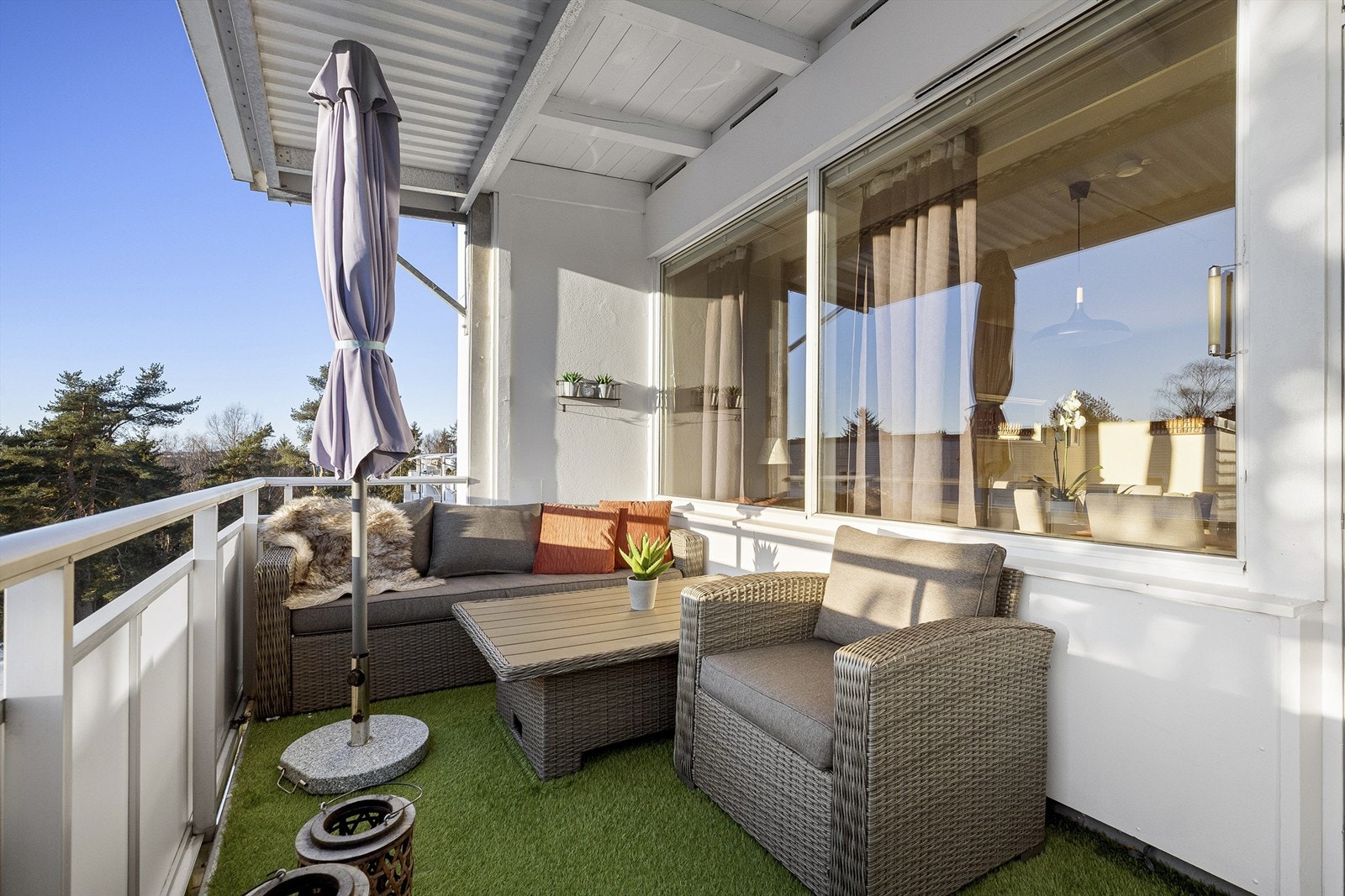 Plass til diverse utemøblement. Galleribilde