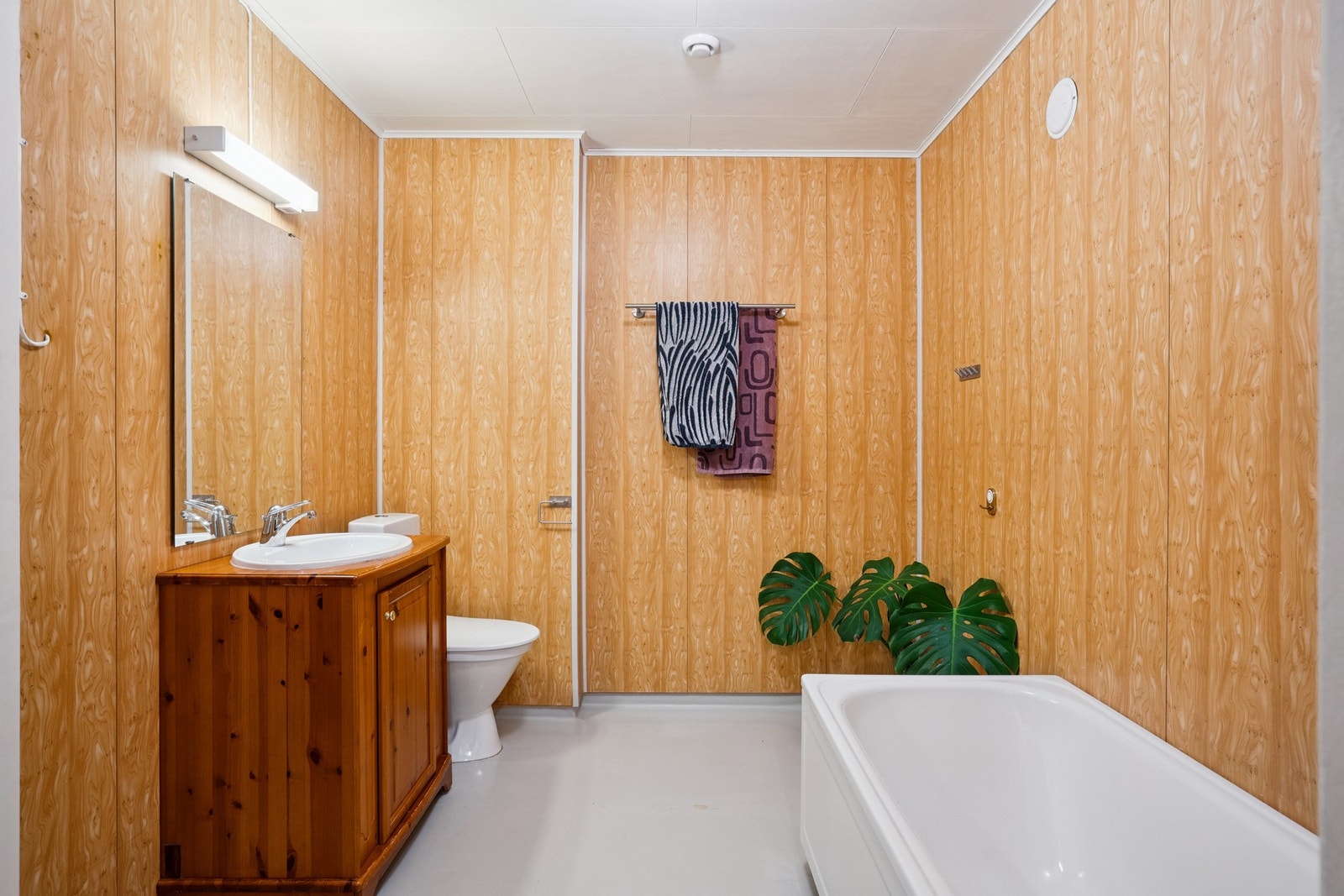 Gulvet er utstyrt med varmekabler. Galleribilde