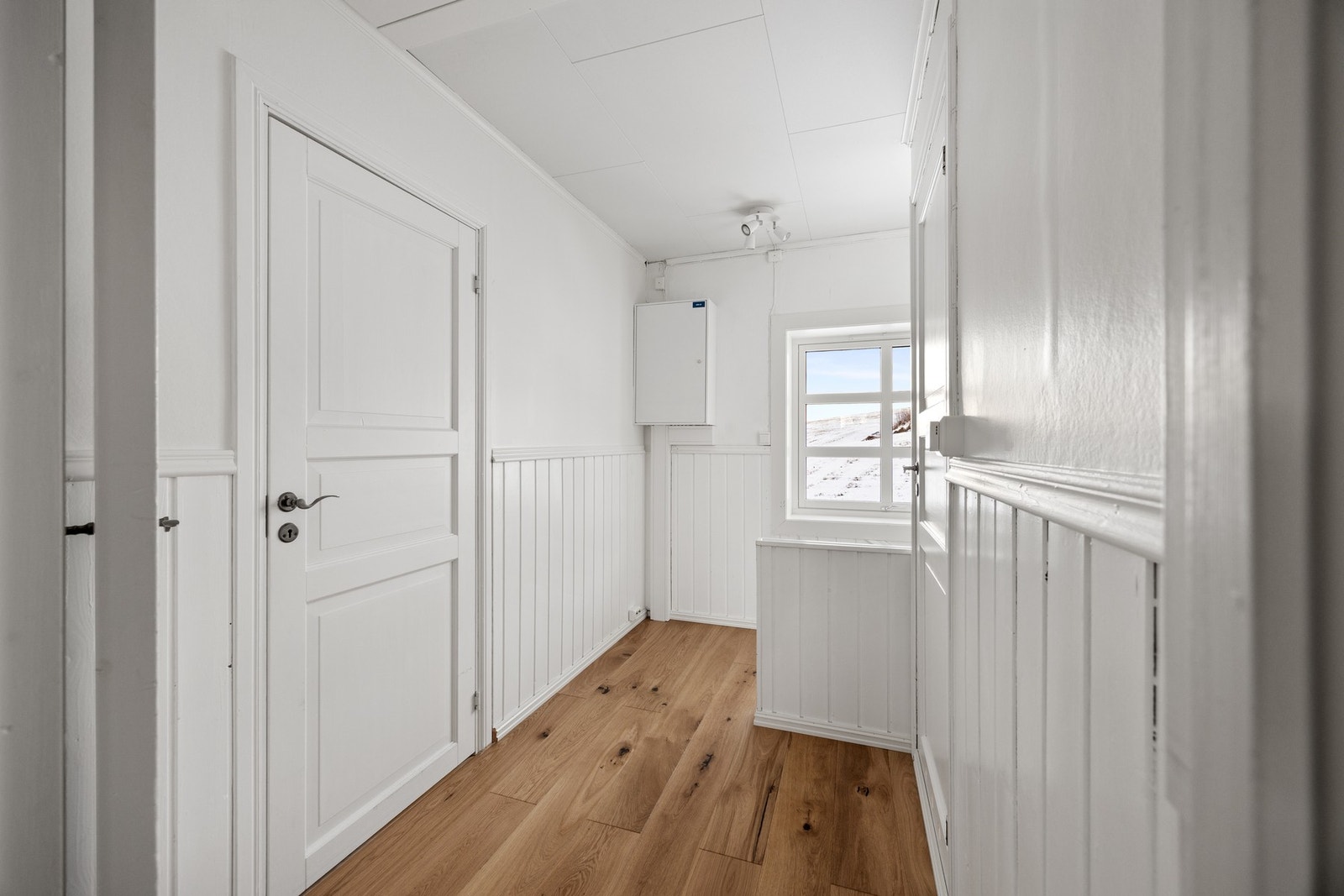 Gang i 2. etg - 6,5 kvm. Galleribilde