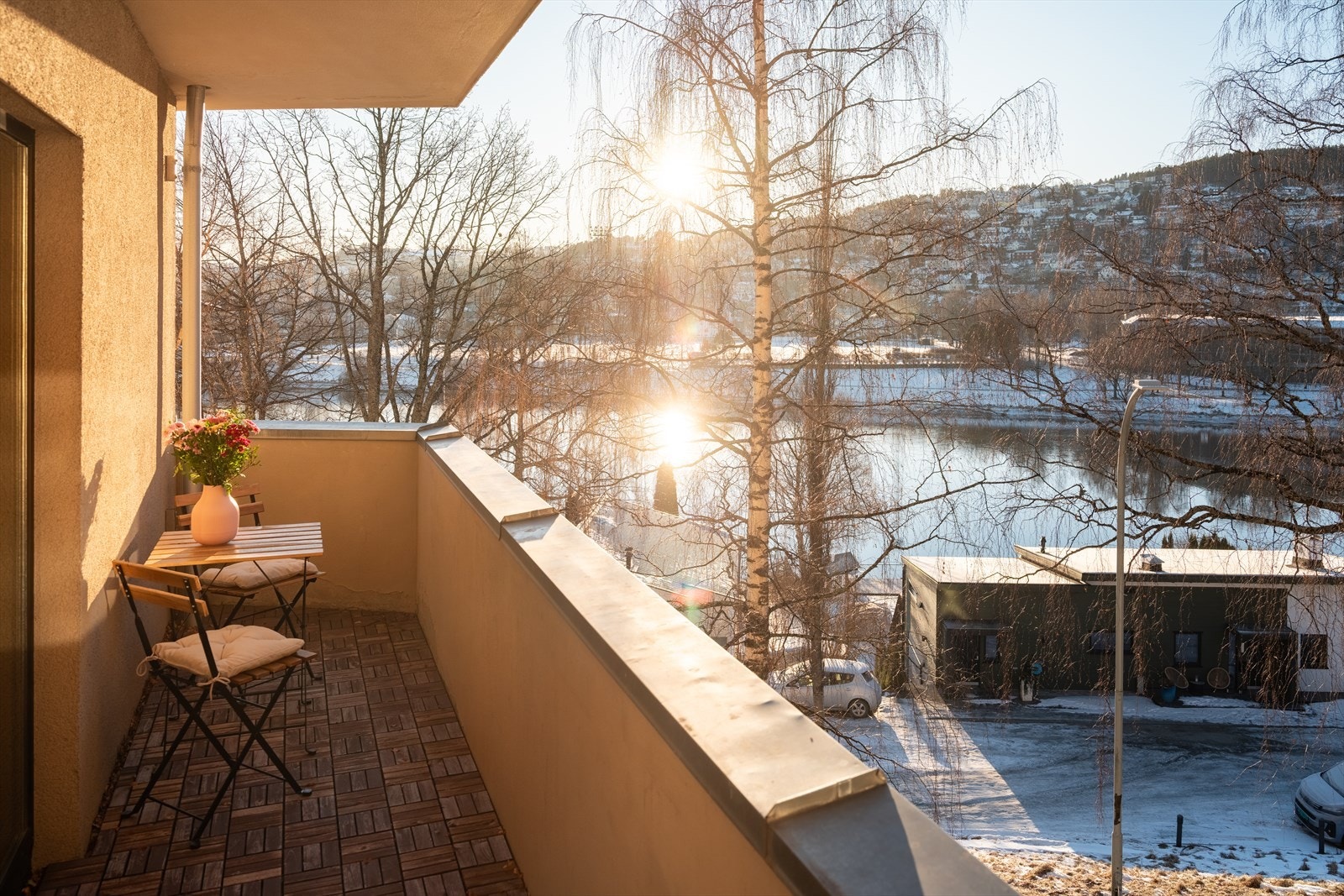 Velkommen til Elvegata 18 - En svært lekker selveierleilighet med en attraktiv beliggenhet i byggets 3. etasje. Galleribilde