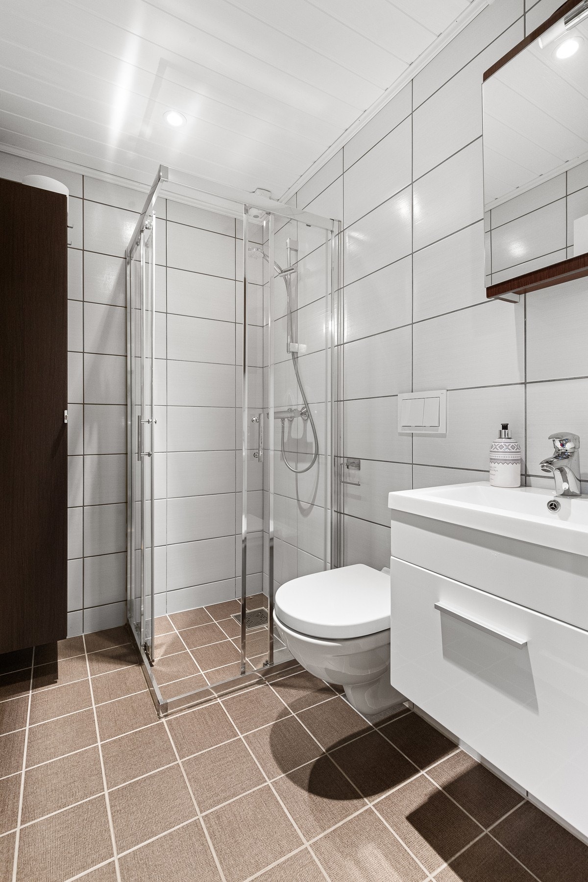 Flislagt bad nr. 2 Galleribilde