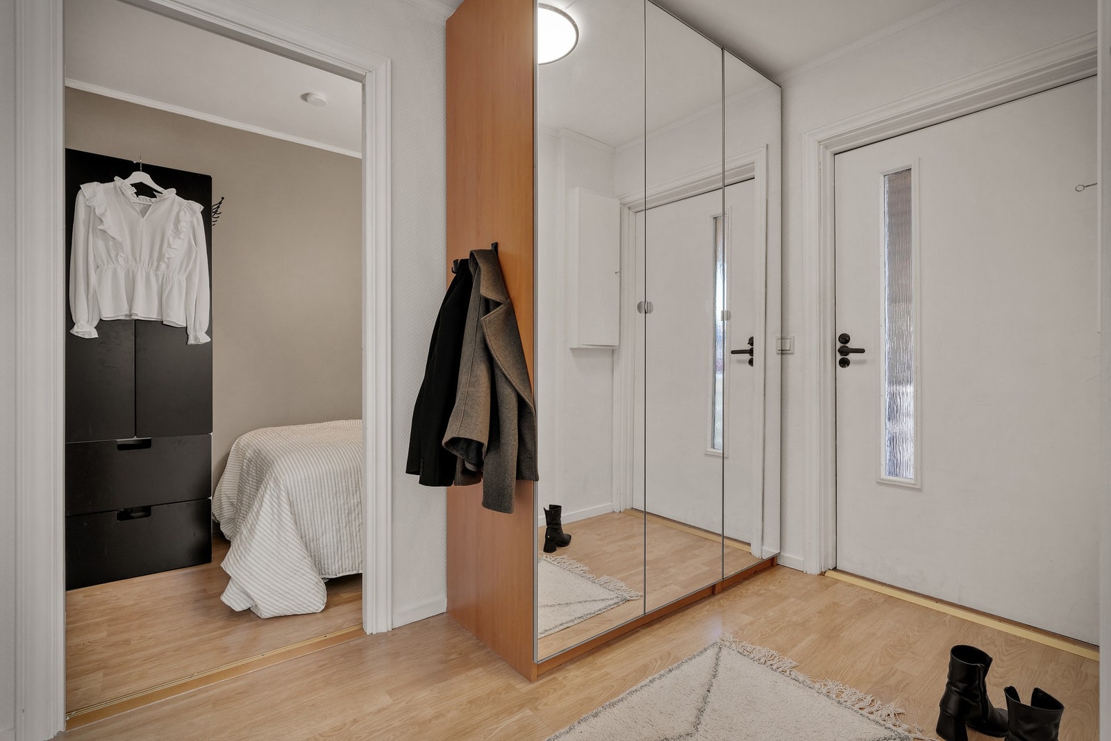 Entréen har stor Galleribilde