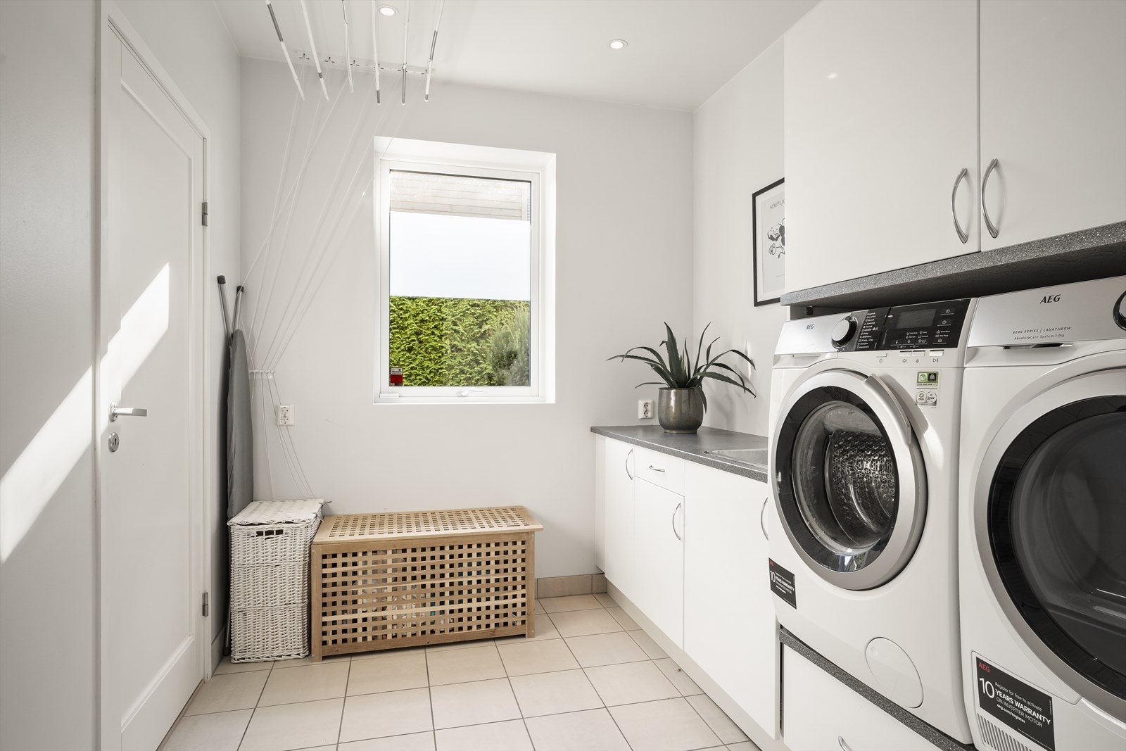 Vaskerom Galleribilde