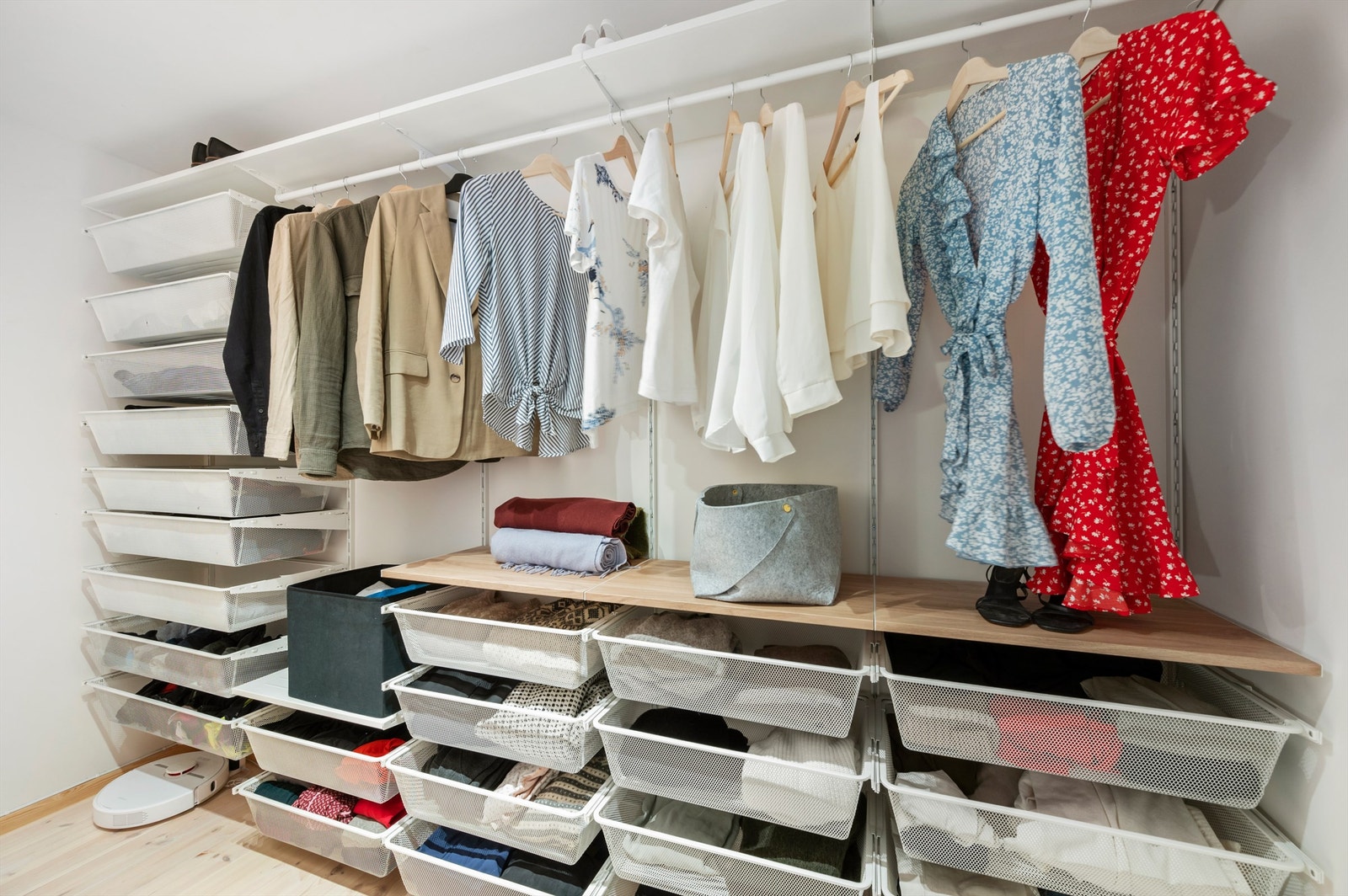 Hovedsoverommet har tilgang på en praktisk walk-in garderobe på 4 kvm med gode lagringsmuligheter. Galleribilde