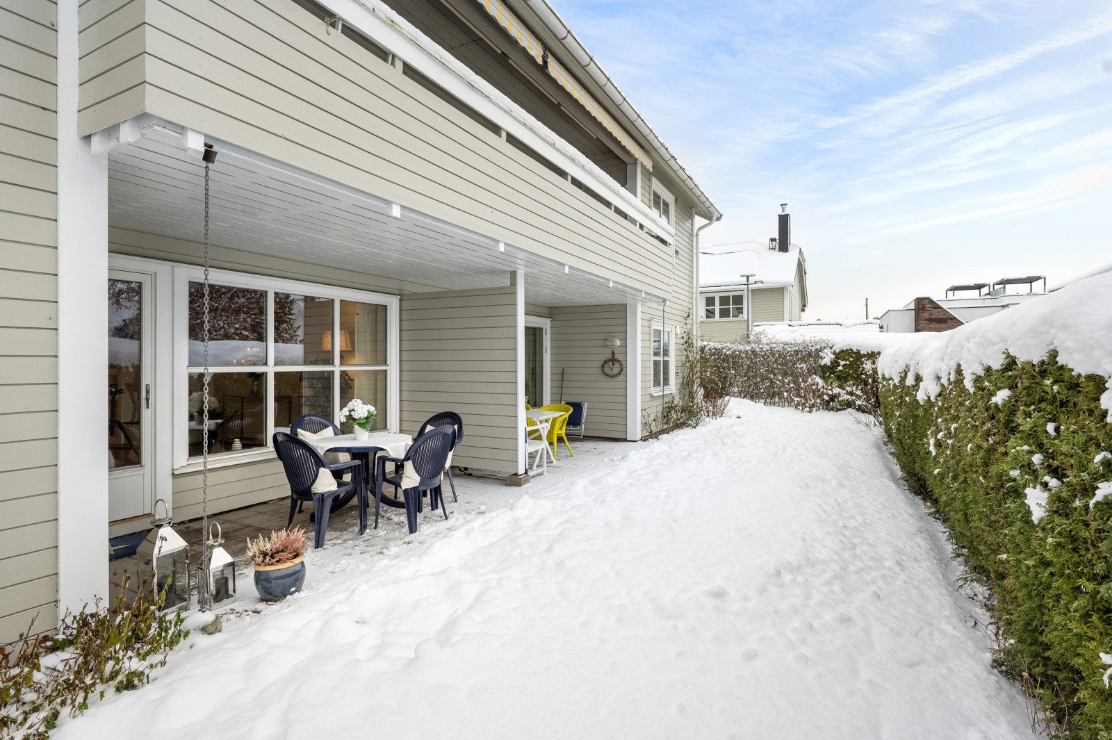 Byggets fasade ble malt i 2022, og taket ble fornyet samme år. Galleribilde