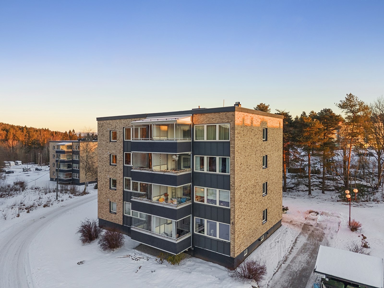 Flott 2-roms leilighet i øverste etasje Klyve VI borettslag Galleribilde