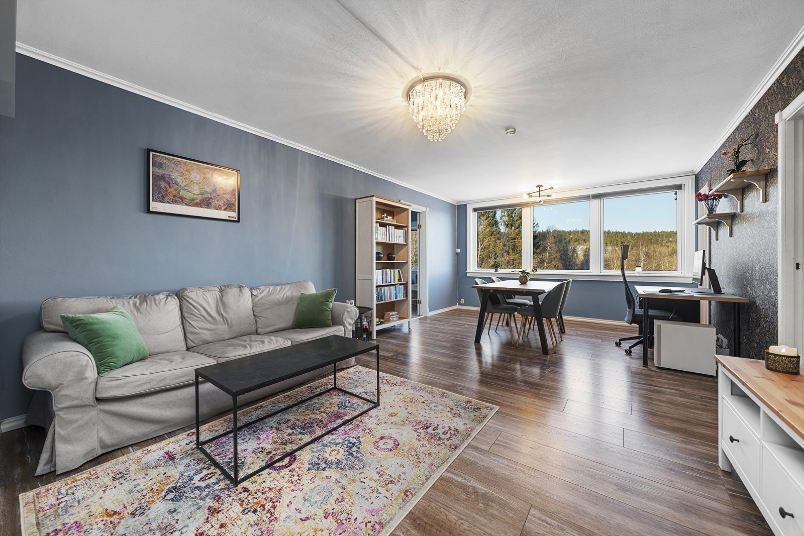 God plass til møblement Galleribilde