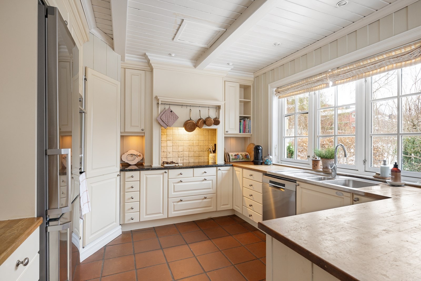 Eget kjølerom/kjølehjørne med Norcool kjøleaggregat gir ekstra lagringskapasitet Galleribilde